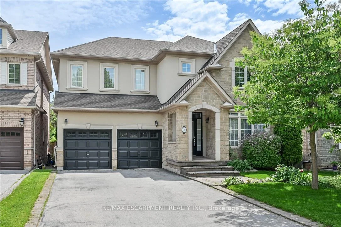 3348 Raspberry Bush Trail, Oakville, ON L6L 6V2