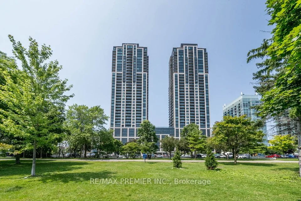 1926 Lake Shore Boulevard W 1817, Toronto W01, ON M6S 1A1