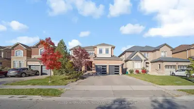Detached in Brampton