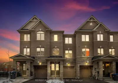 Att/Row/Townhouse in Brampton