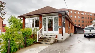 Detached in Toronto