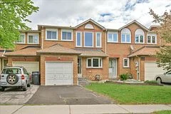 Att/Row/Townhouse in Mississauga