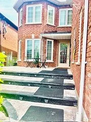 3076 Bayberry Drive, Mississauga, ON L5N 6P1