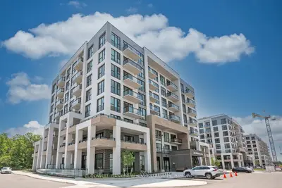 Condo Apartment in Milton