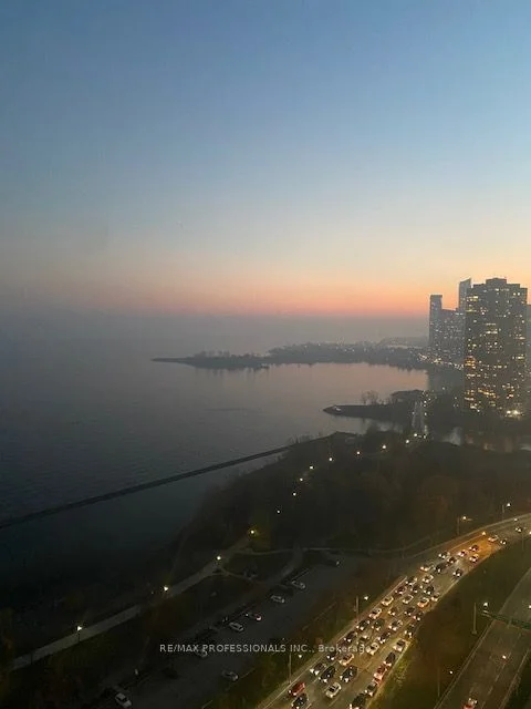1928 Lake Shore Boulevard W 3311, Toronto W01, ON M6S 1A1