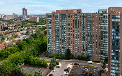 Condo Apartment in Mississauga