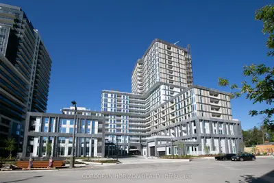 Condo Apartment in Oakville