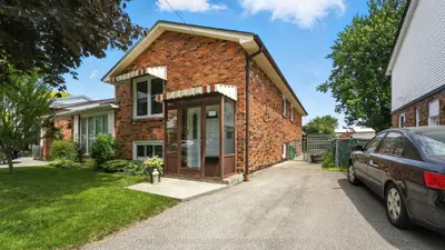 Semi-Detached in Mississauga
