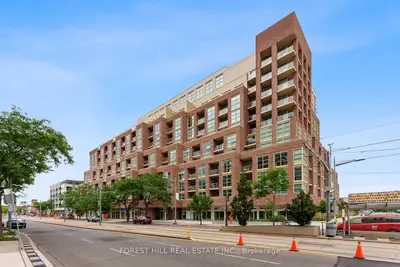Condo Apartment in Toronto