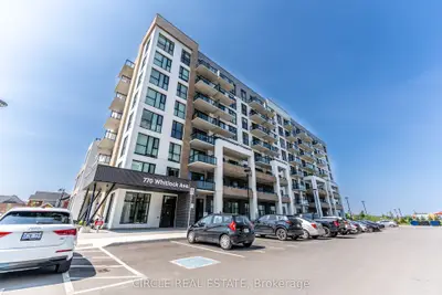 Condo Apartment in Milton