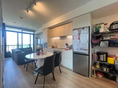 86 Dundas Street E 1404, Mississauga, On L5a 1w4