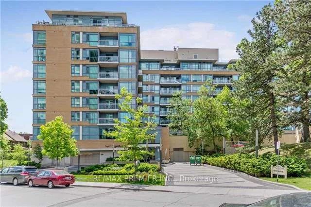 20 Gothic Avenue 312, Toronto W02, ON M6P 1T5