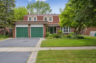 Detached in Oakville