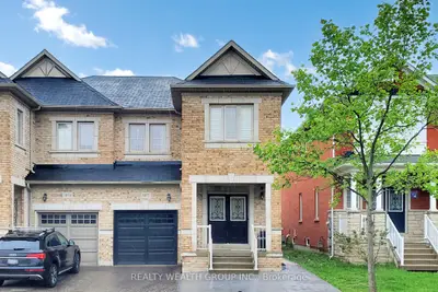 Semi-Detached in Oakville