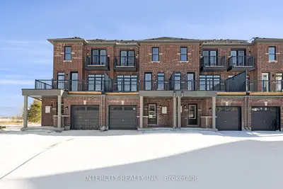 Att/Row/Townhouse in Caledon