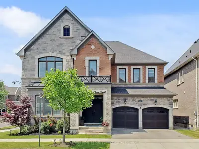 Detached in Oakville