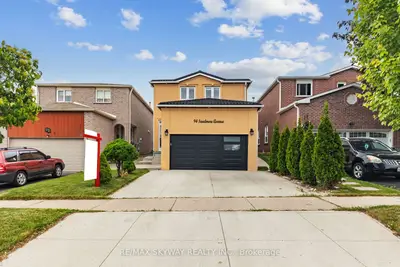 Detached in Brampton