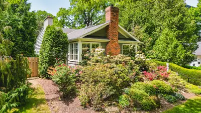 Detached in Oakville