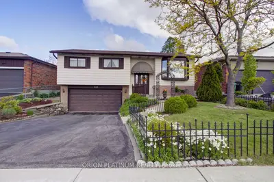 885 Forestwood Drive, Mississauga, On L5c 1g6