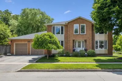 Detached in Oakville