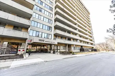 Condo Apartment in Mississauga