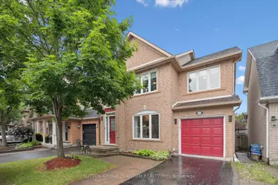 Detached in Burlington