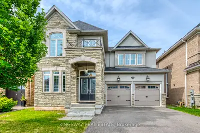 Detached in Oakville