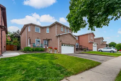 Detached in Brampton