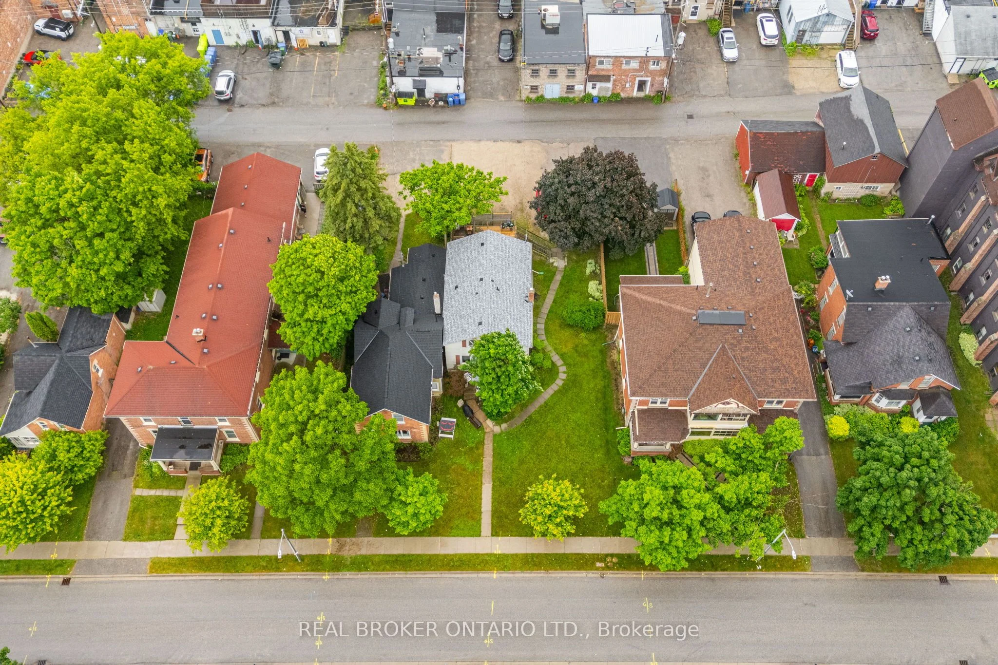 18 First Avenue, Orangeville, ON L9W 1H8