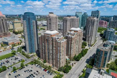 Condo Apartment in Mississauga