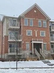 5625 Oscar Peterson Boulevard 12, Mississauga, ON L5M 0T2