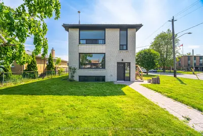 Detached in Mississauga