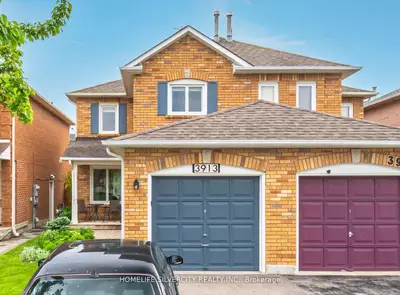 Semi-Detached in Mississauga