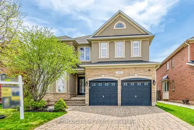 Detached in Oakville