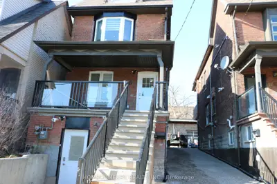 Duplex in Toronto