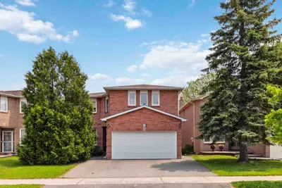 Detached in Brampton
