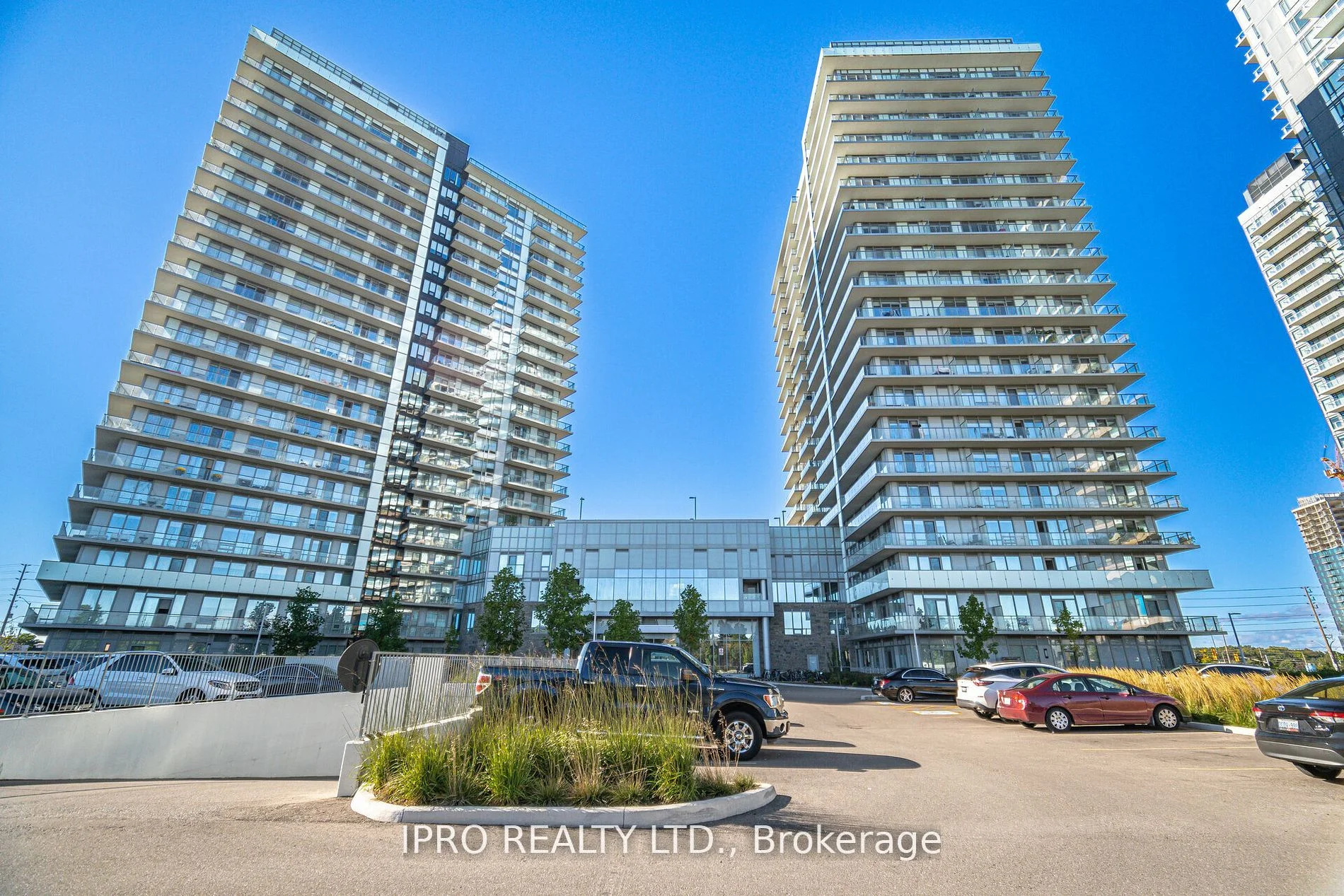 Condo Apartment in Mississauga