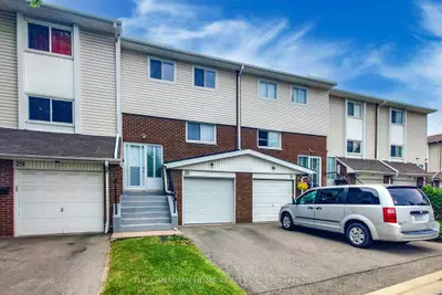 Condo Townhouse in Brampton