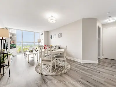 Condo Apartment in Mississauga