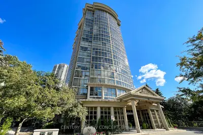Condo Apartment in Mississauga
