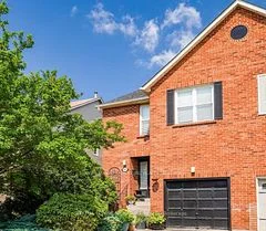 592 Galloway Crescent, Mississauga, ON L5C 4G6