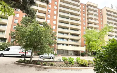 Condo Apartment in Toronto