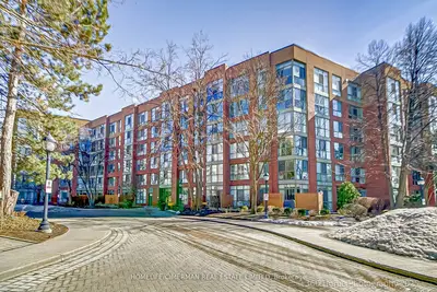 Condo Apartment in Toronto