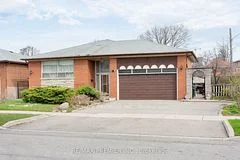 28 Whitfield Avenue, Toronto W05, ON M9L 1G3