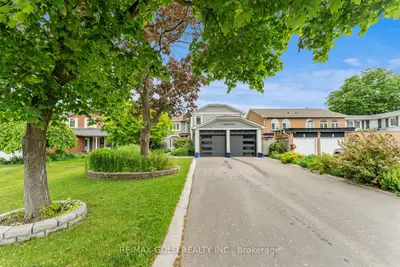 Detached in Brampton