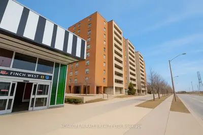 Condo Apartment in Toronto