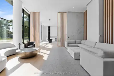 Condo Apartment in Mississauga
