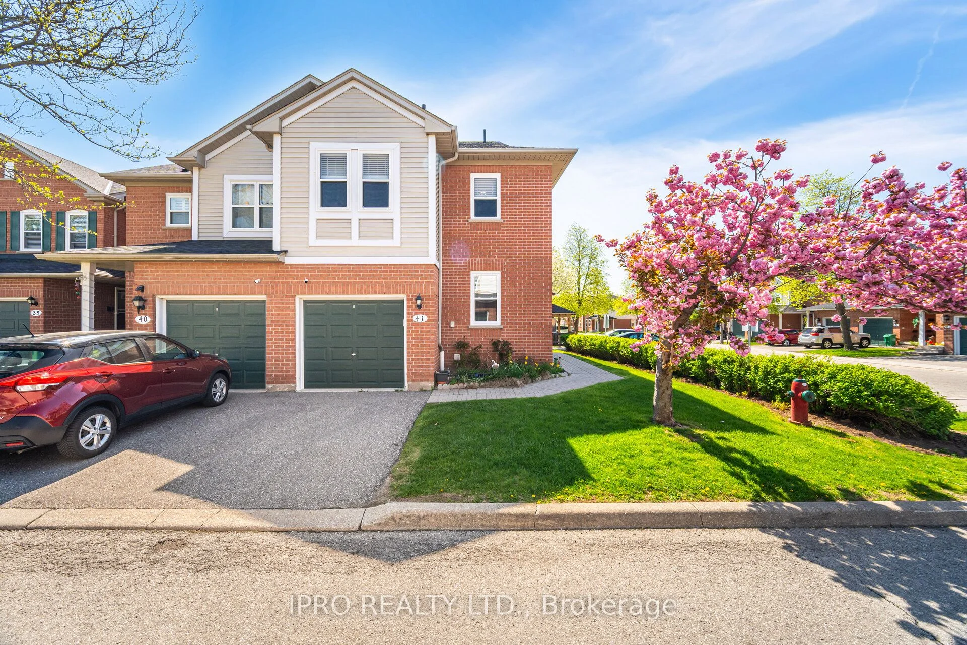 Condo Townhouse in Mississauga