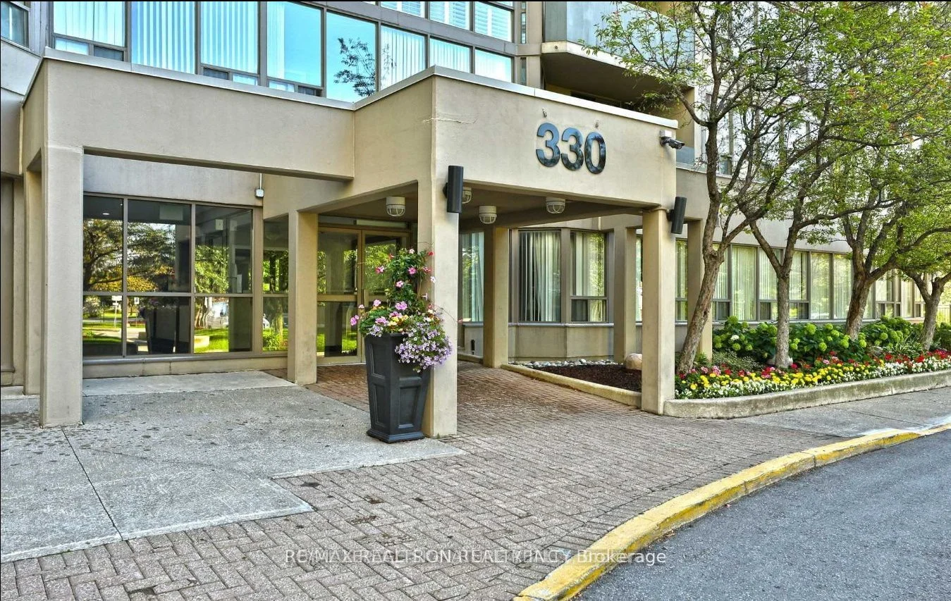 330 Rathburn Road W 1806, Mississauga, ON L5B 3Y1