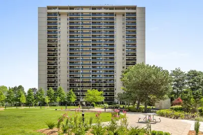 Condo Apartment in Toronto